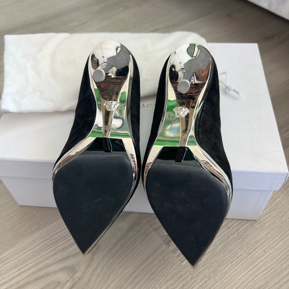 Stunning VERSACE Suede Chrome Pumps - Picture 8 of 8